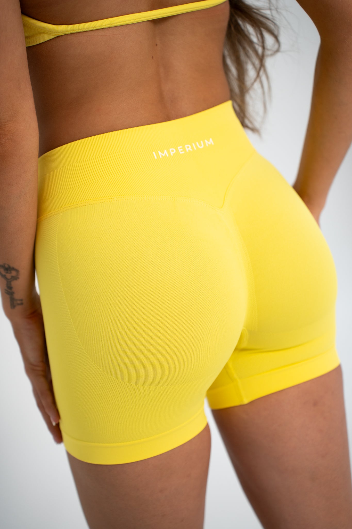 Core Sculpt Shorts | DAISY
